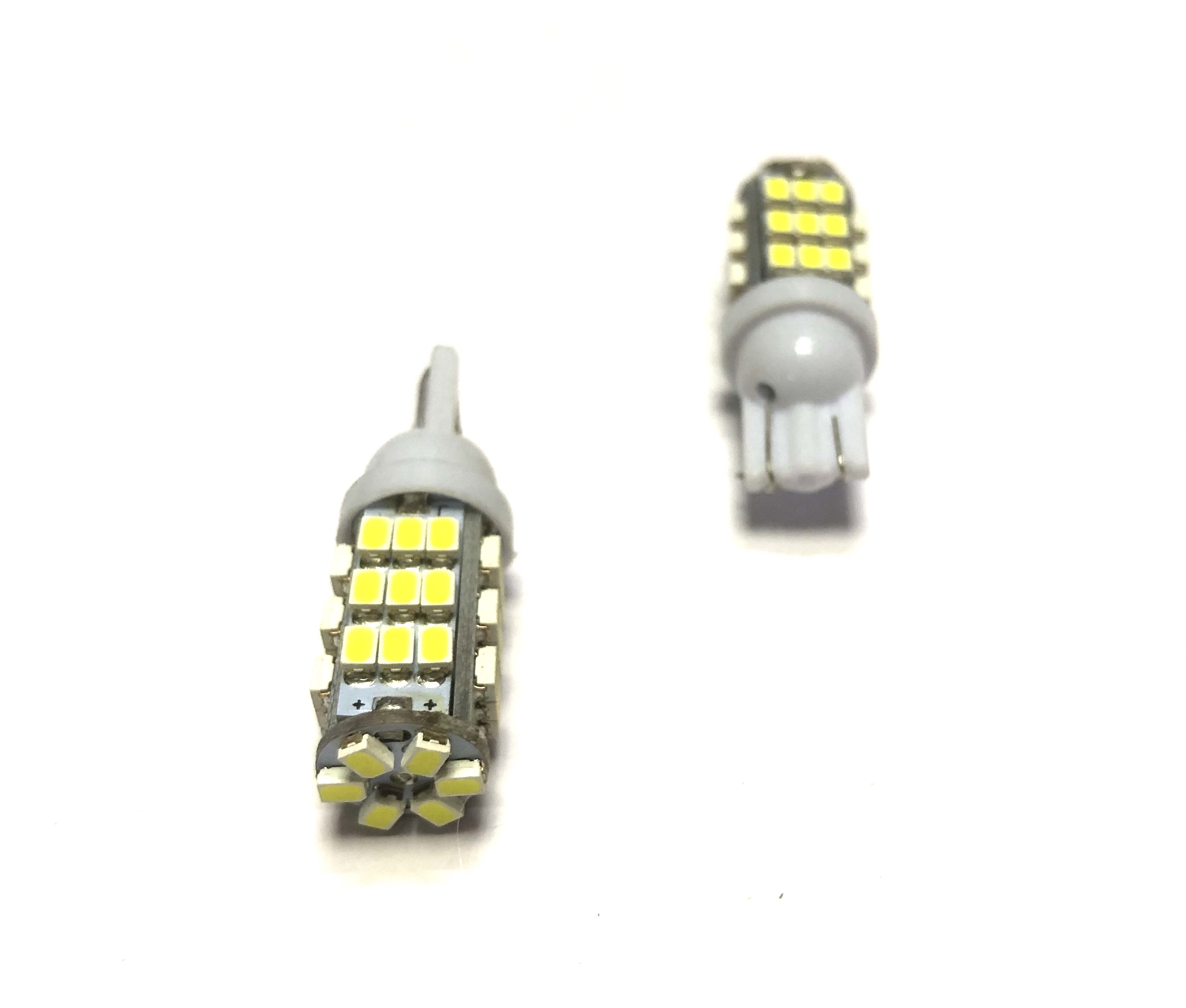 Лампа ДИОД 12/5 (без цоколя) (БЕЛ)   64 SMD (белый корпус)  Т10-0642  24 ВОЛЬТА